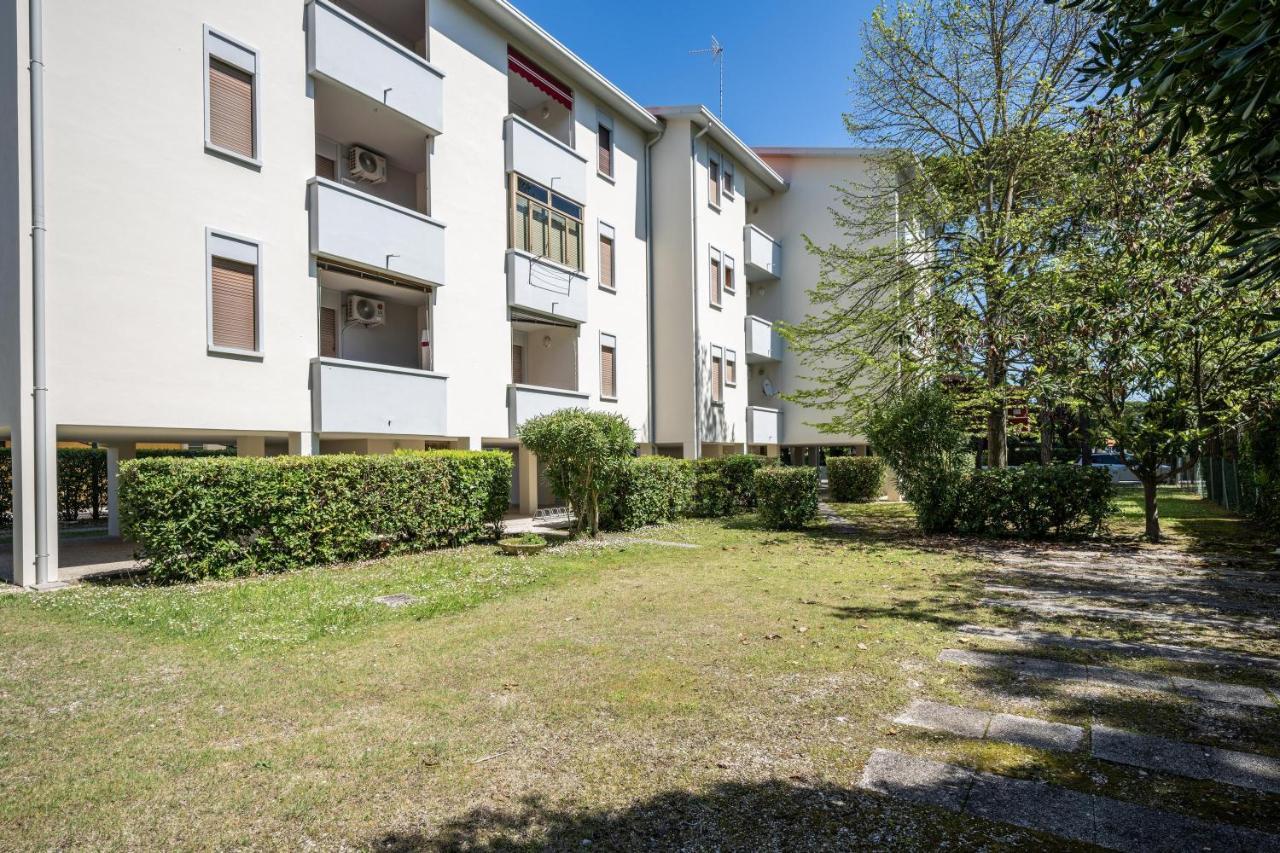 Condominio Trincarino Bibione Bagian luar foto
